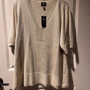 JM Collection Soft Cream V-Neck Sweater